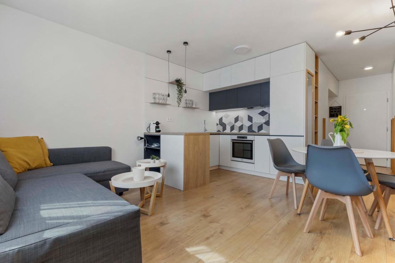 Appartement Lam Concrete - Ac - Balcony à Bratislava Extérieur photo